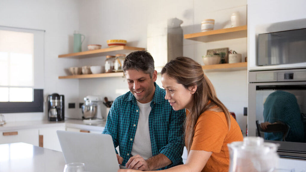 iStock-2169346068How-to-choose